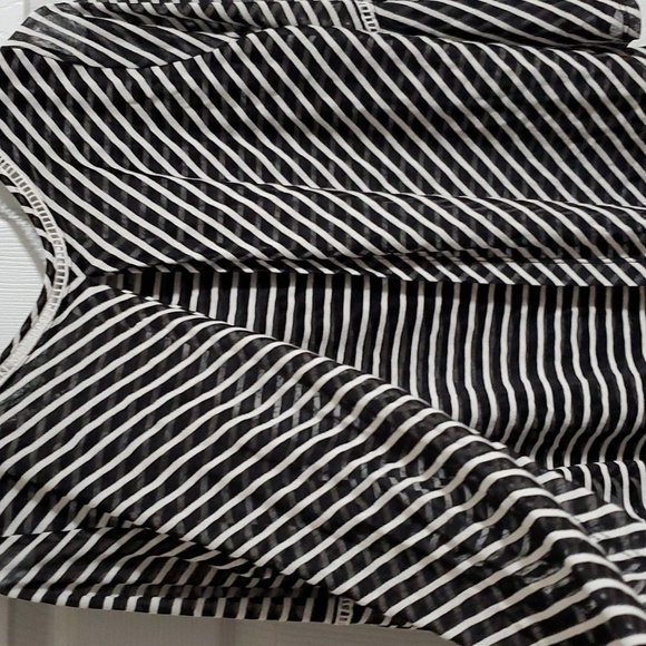 EUC New Directions Petite Striped Sheer Layered Blouse Size PS - Picture 6 of 9